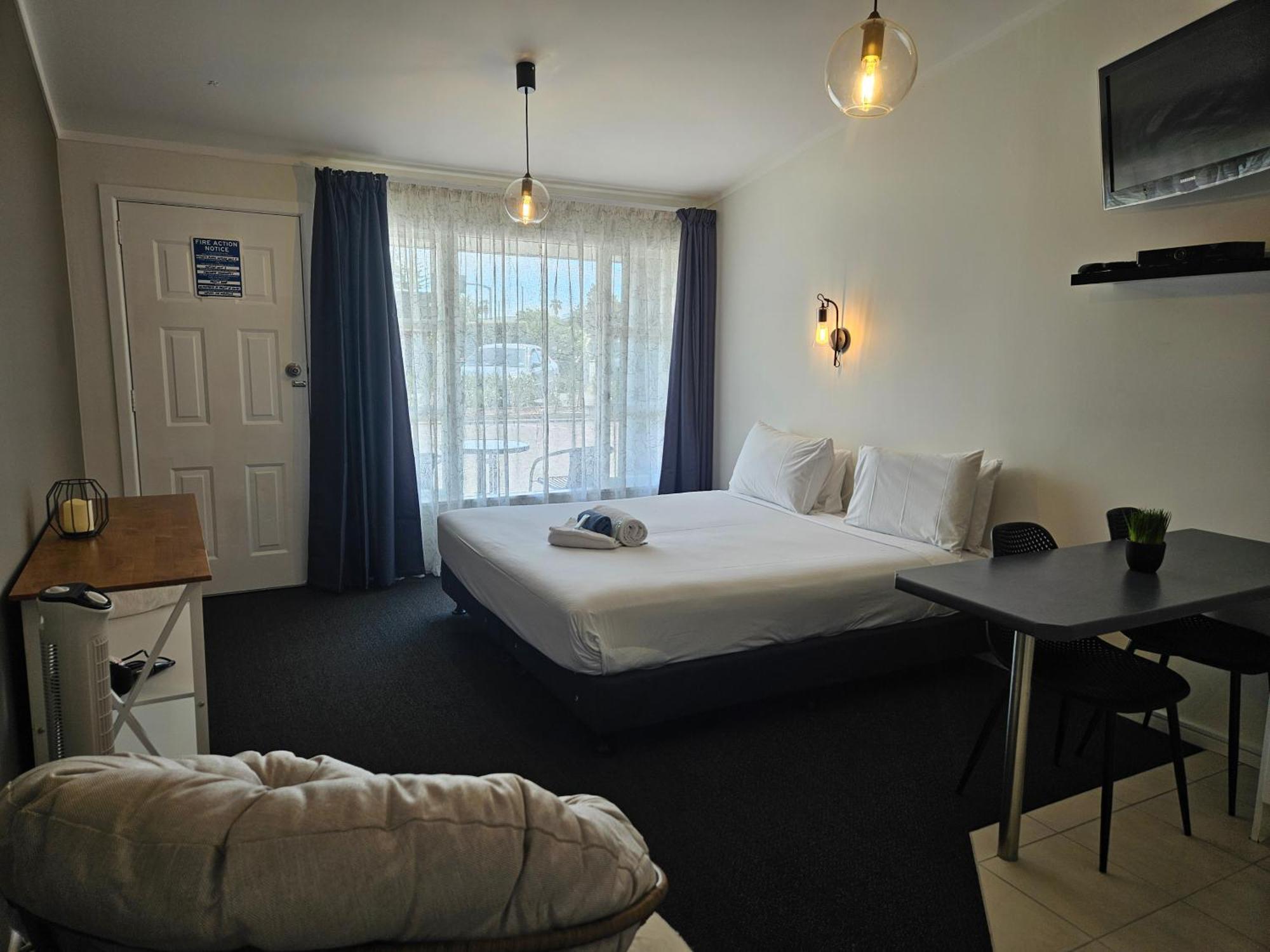 Frimley Lodge Motel Hastings Dış mekan fotoğraf